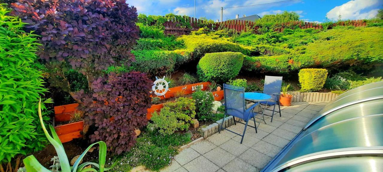 Pool Apartments Karlsbad Buitenkant foto