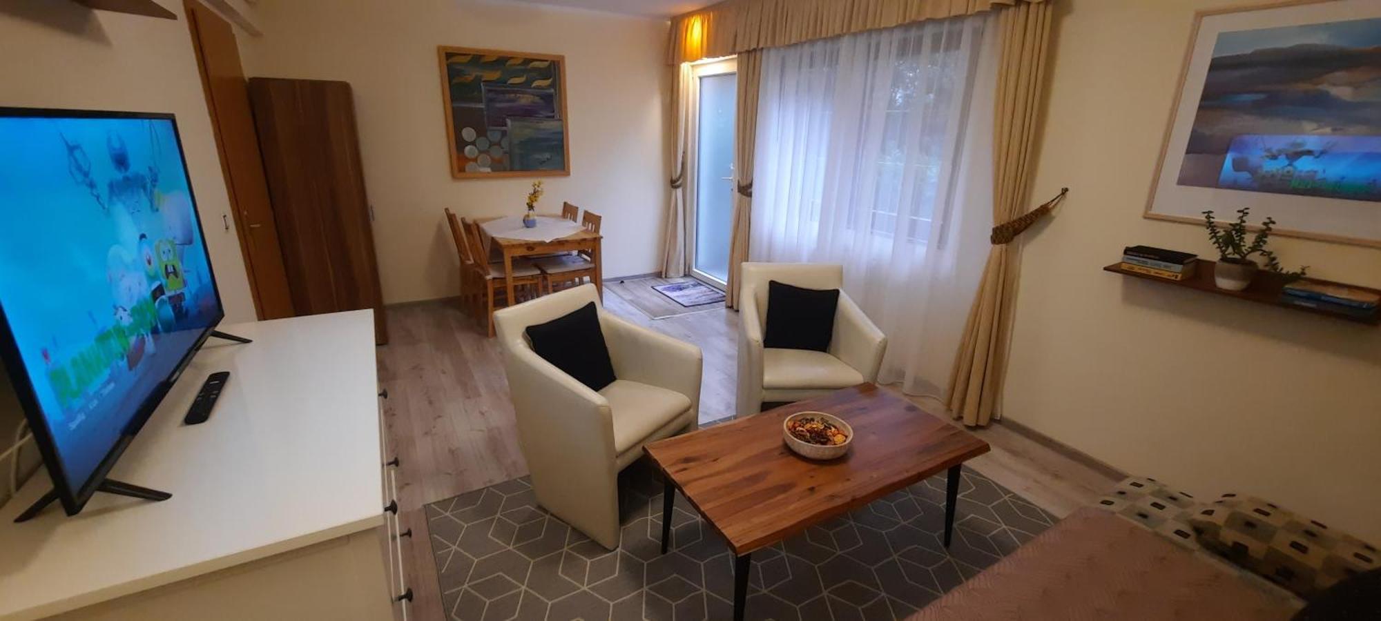 Pool Apartments Karlsbad Buitenkant foto