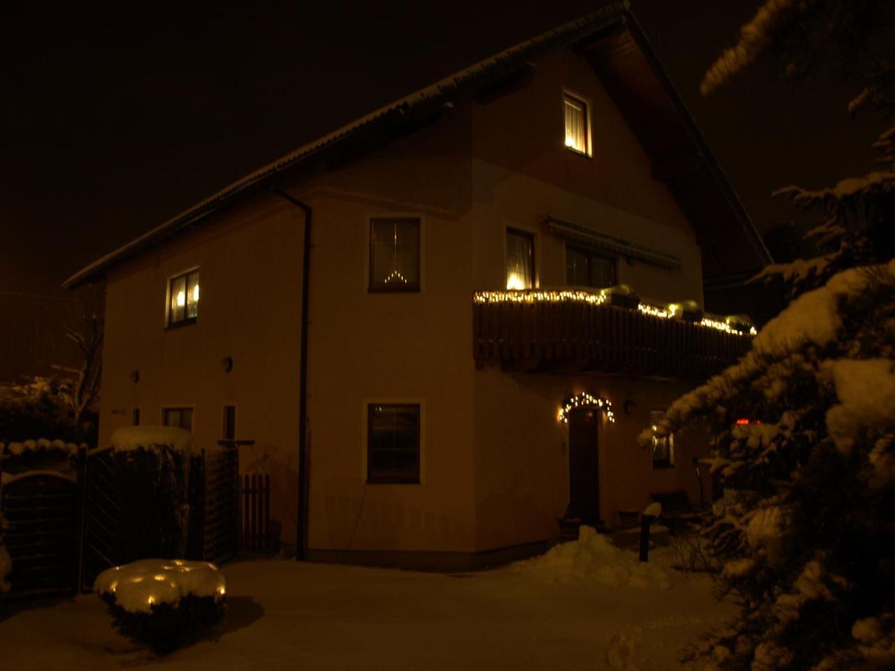 Pool Apartments Karlsbad Buitenkant foto